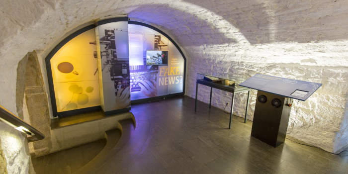 Eröffnung der Sonderausstellung „Fake News? Objekte und ihre Geschichten. Eine nicht ganz postfaktische Ausstellung“ im Stadtmuseum