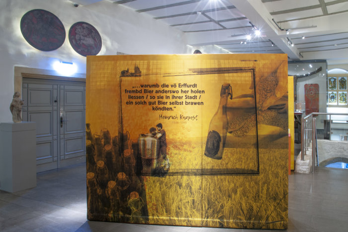 Blick in die Ausstellung „Erfurt und das Bier“ Blick auf eine große Ausstellungstafel