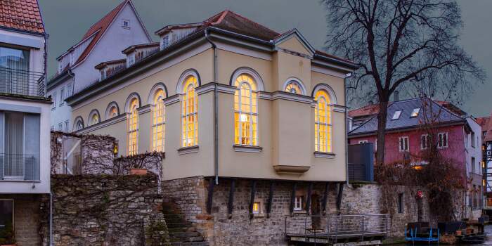 Mit Licht ein Zeichen gegen Dunkelheit setzen