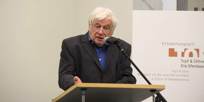 Wolfgang Benz mit neuem Buch über Georg Elser im Erinnerungsort Topf & Söhne